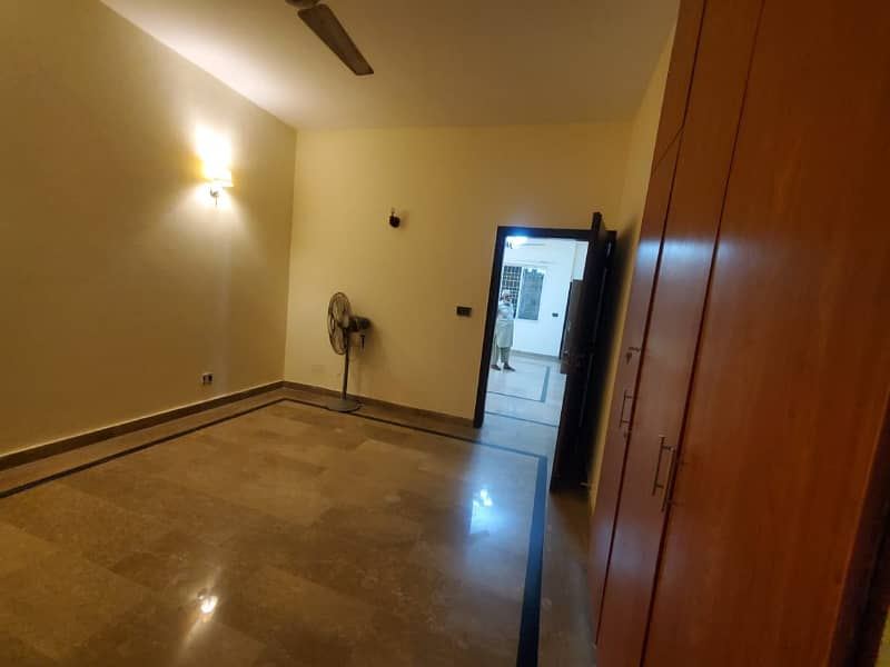 10 Marla Upper portion Available For Rent in DHA Lahore cantt 6