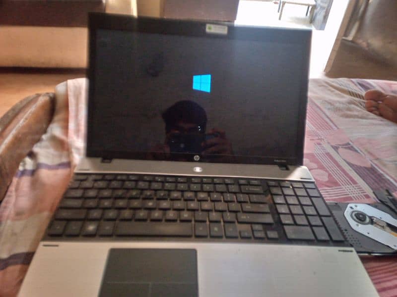 HP ProBook 4520s 0/3/0/0/1/4/8/6/8/4/5 urgent for sale 1