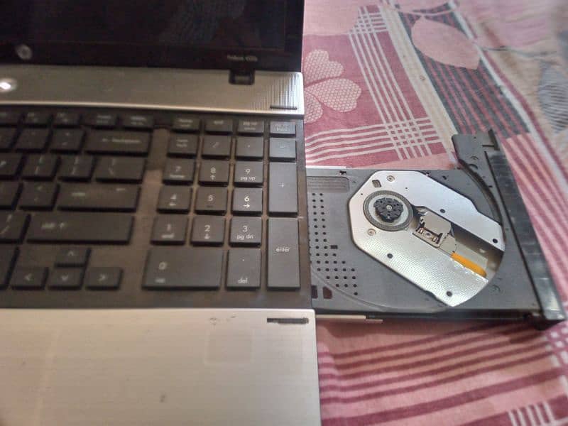 HP ProBook 4520s 0/3/0/0/1/4/8/6/8/4/5 urgent for sale 3