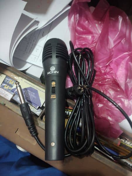 Ronin  Mic 3