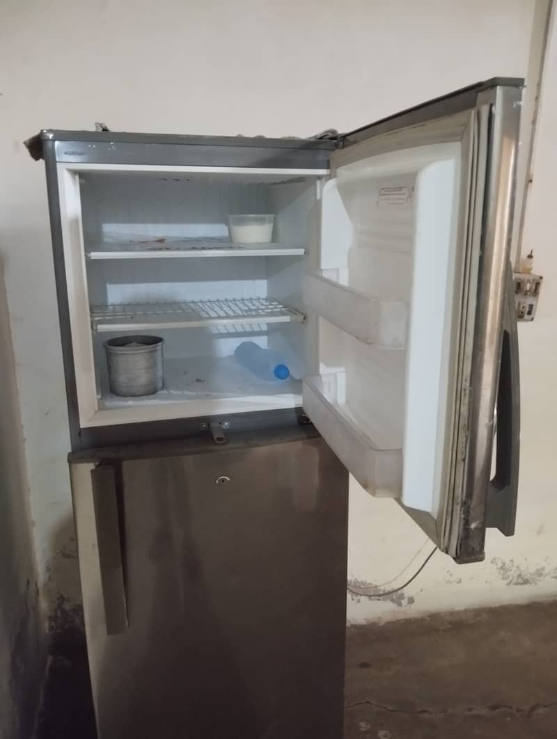 Pel Refrigerator, fridge frige frig 3