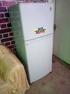 Dawlance fridge large size 0