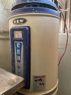 REW 20 Gallon Energy Saver Gas and Electric 0