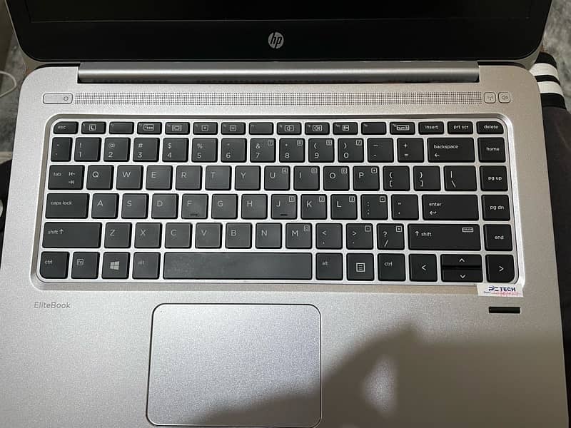 HP ELITEBOOK FOLIO 1040 G3 0