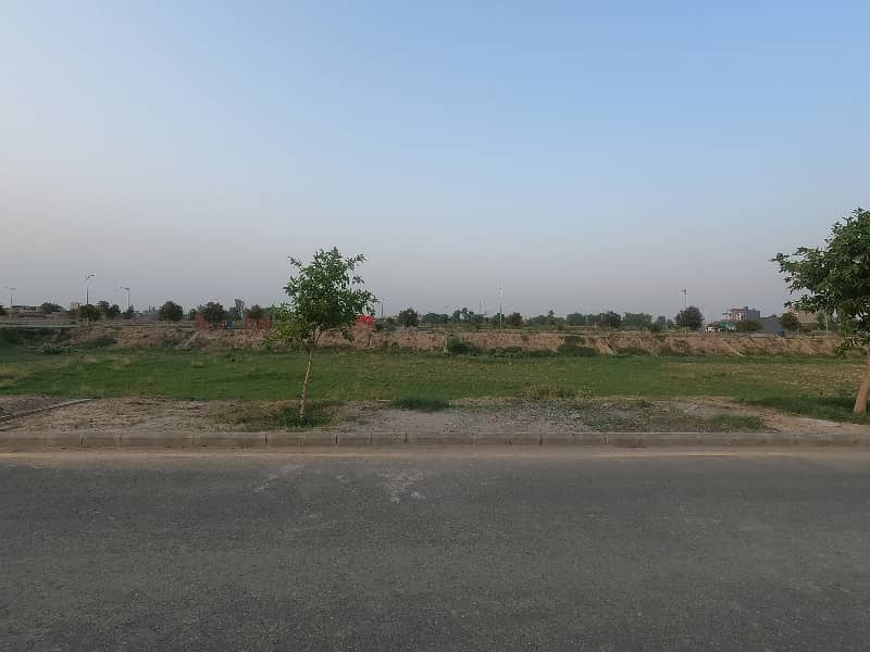 New Lahore City Phase 4 On Ground Plot Far Sale 1 Kanal Near Bahira Tone Ring Road LS3 1