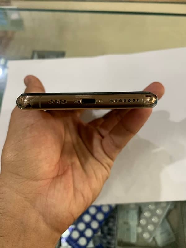 11 pro max non pta 64gb golden color 7