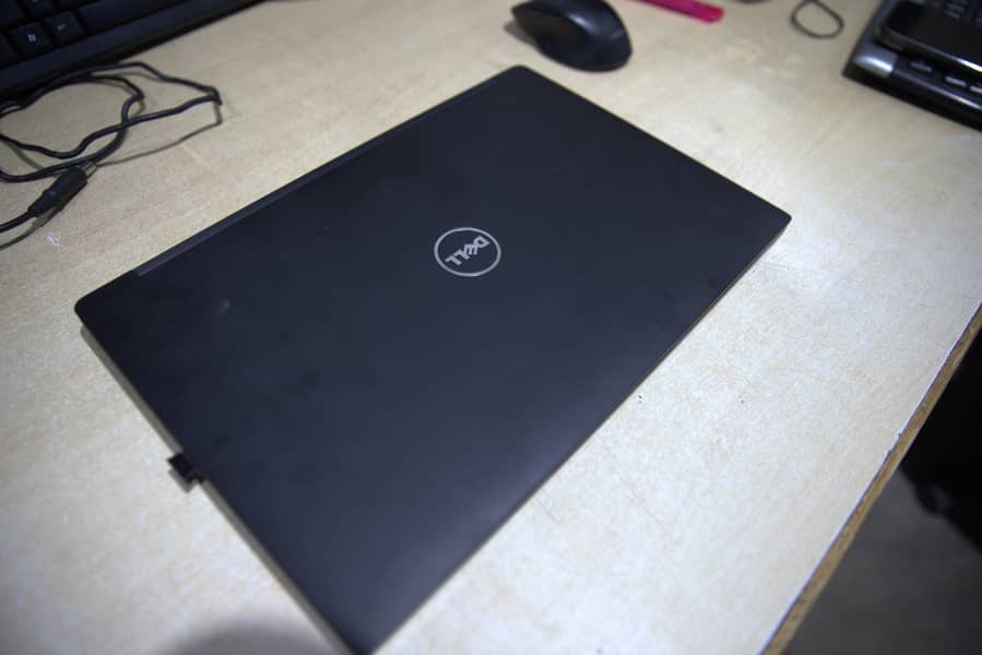 Dell Latitude 7480 Core i5 6th Gen 500gb SSD 16gb DDR4 10