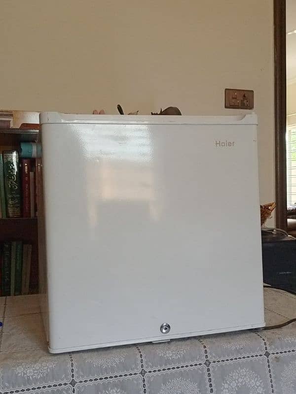 Haier mini fridge just like new 0