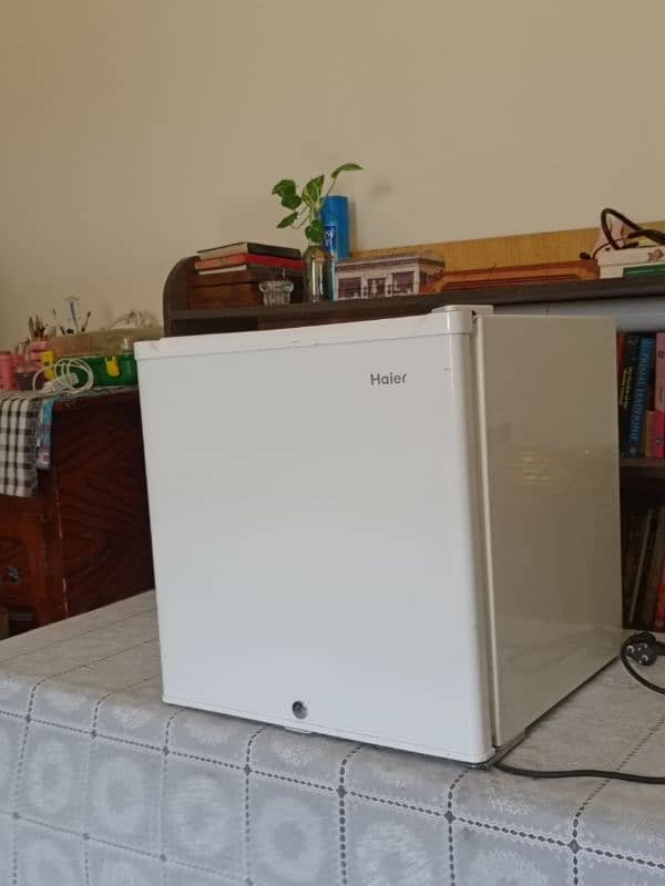 Haier mini fridge just like new 1