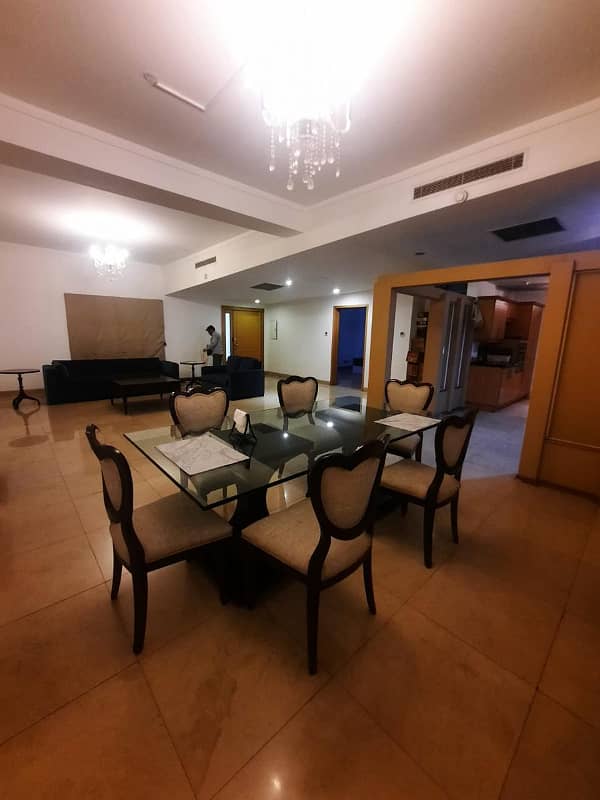 3200 Sqft 3 bed Apartment in Mall of Lahore on Rent 4