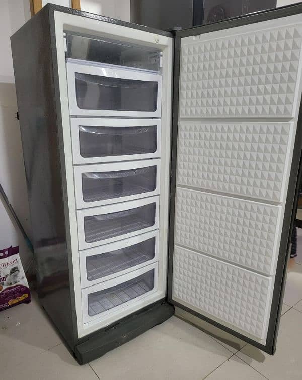 Dawlance vertical freezer 2