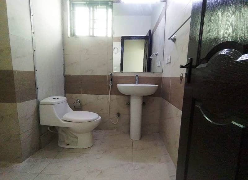 4-Bedroom Flat For Rent In Sector B Askari 11 Lahore 2