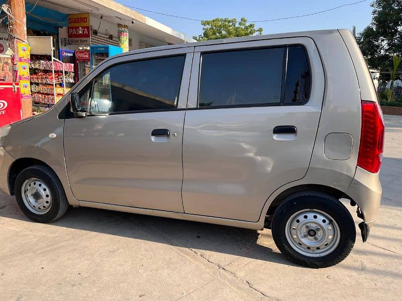 Suzuki Wagon R 2016 12