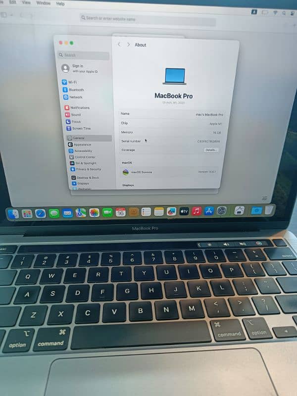 apple MacBook pro M1 13 inch 16 gb ram 256 gb SSD 10/10 3