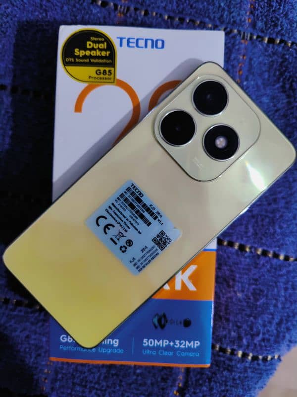 TeCno Spark 20 (8.256) Box Charg available Ha 9 Mah Vrnty Ha 6