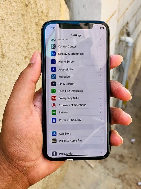 IPhone XS ( Sealed 100% ) 3