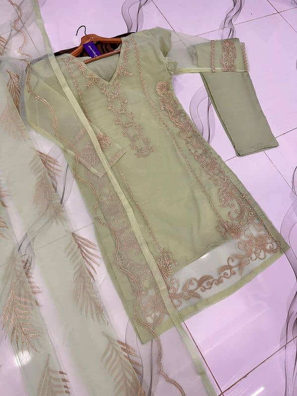 3 pc embroidery fancy suit 7