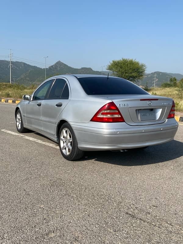 Mercedes C Class avantgrand SE 2005 3