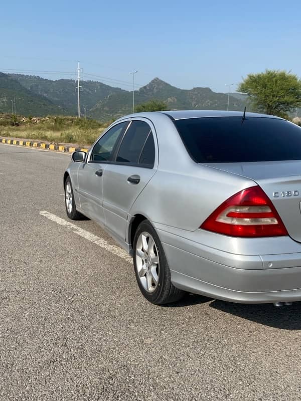 Mercedes C Class avantgrand SE 2005 4