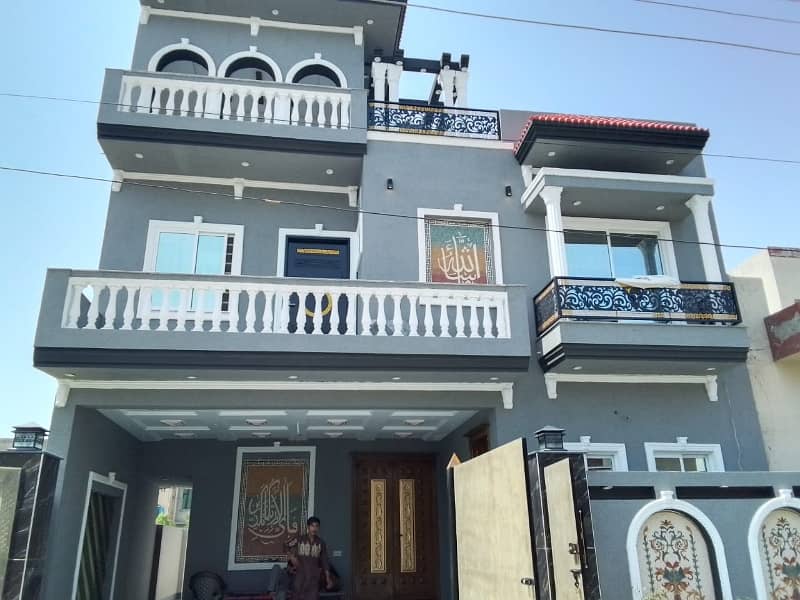 10 marla brand new house for rent in LDA AVENUE_1 0