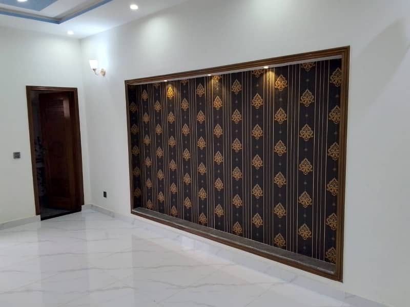 10 marla brand new house for rent in LDA AVENUE_1 4