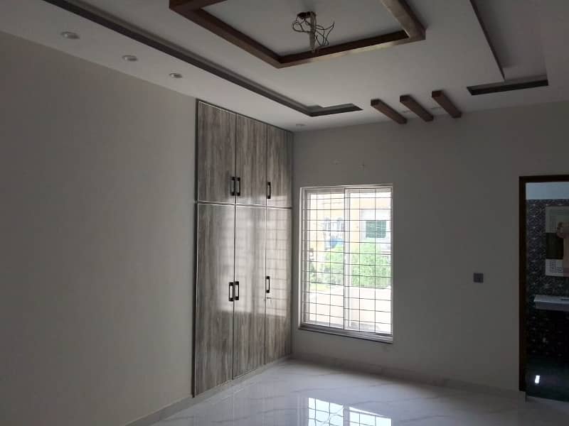 10 marla brand new house for rent in LDA AVENUE_1 19