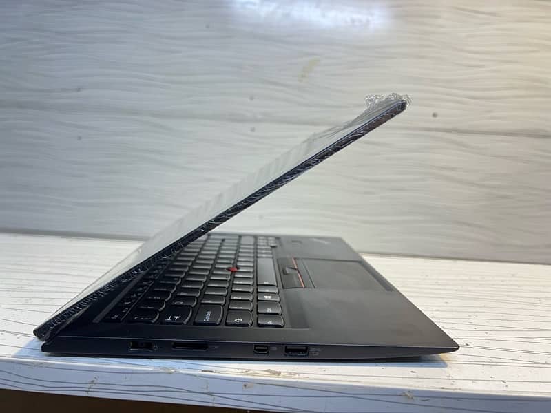 Lenovo X1 Carbon i7 6th Generation in 10/10 3