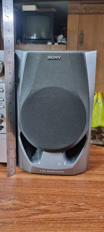 JVC Amp & Sony Speakers 1