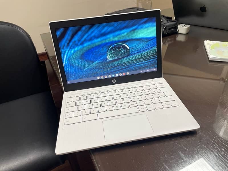 HP chromebook 4/64 10/10 condition 1