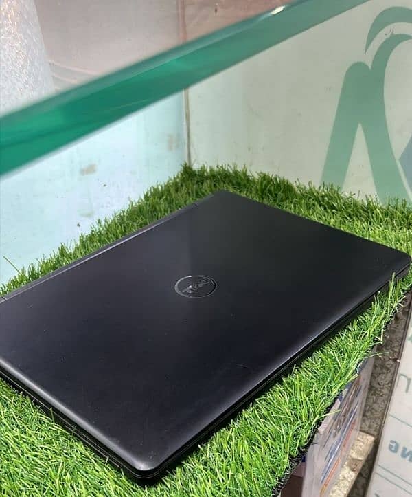 Dell Latitude E5450 0