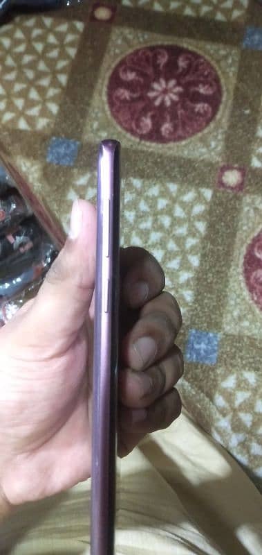 Samsung Galaxy S9 plus 6/256 ram mamory 7