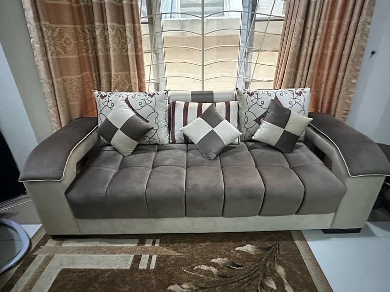 10 SEATER SOFA Sofa set Sofa for sale Huge Sofa Set New condition 1