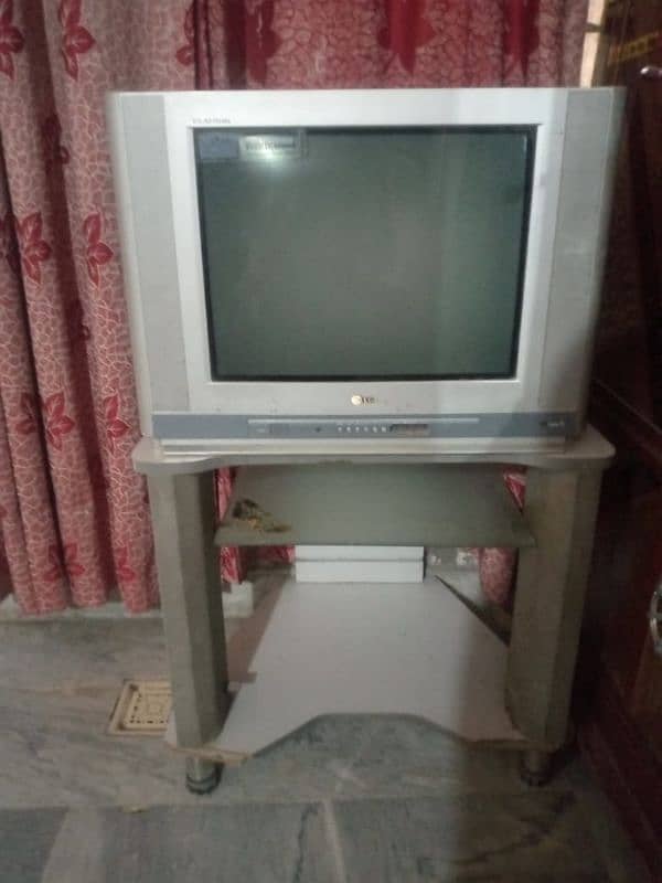 LG flatteron tv with trolly no msg call only 1