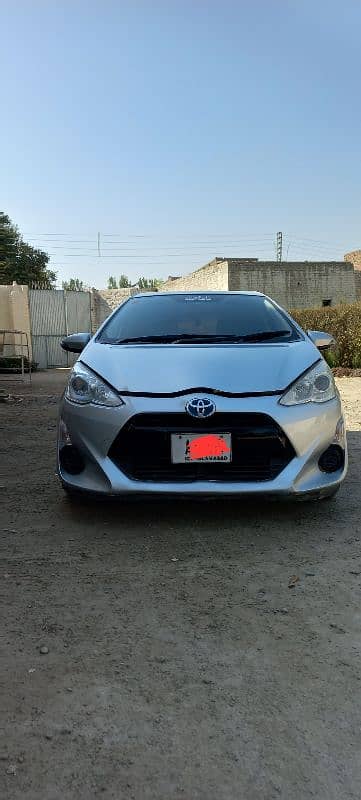 Toyota Aqua 2015 8