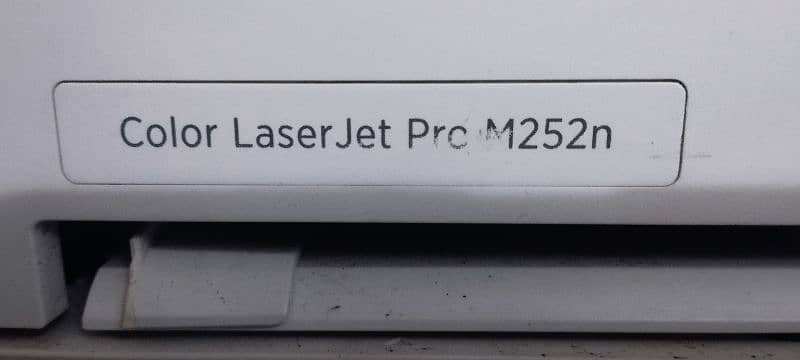 Laser jet 252 N colour printer 0