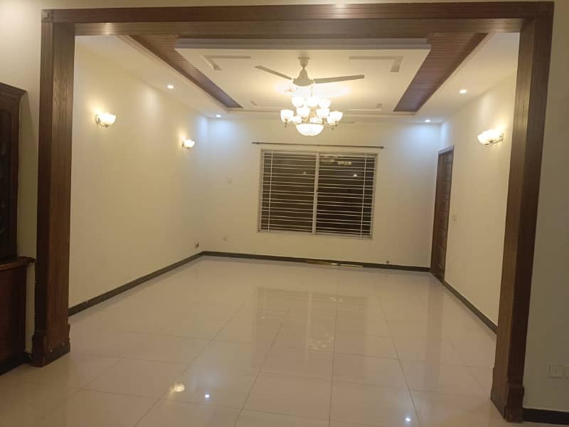 10 Marla Ground portion for Rent in G-13/4 2