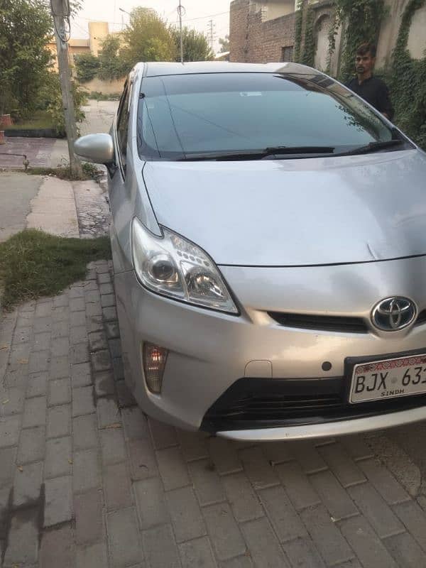 Toyota Prius 2014 1