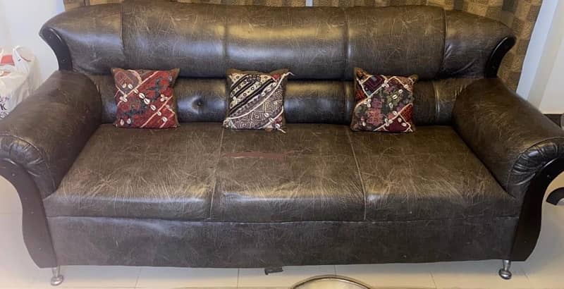 7 seater sofa set for urgent sale 4