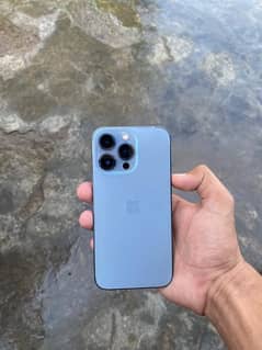 iphon 13 pro water pack