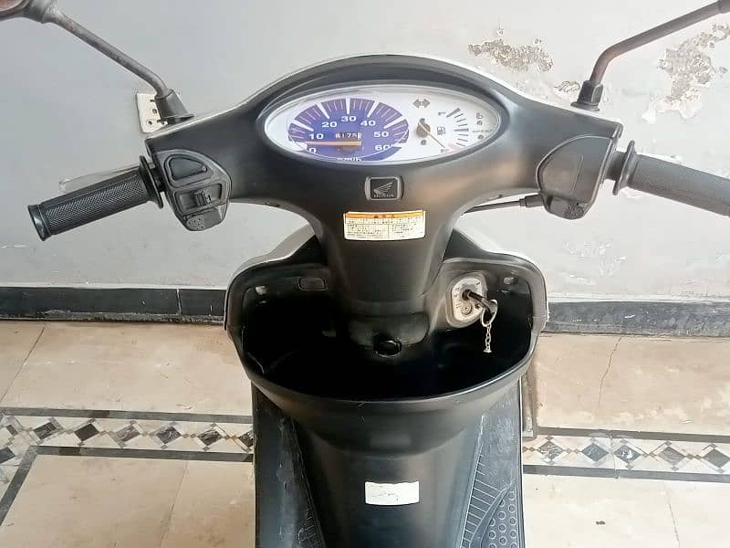 Honda Dio Scooty 49cc , I-11/2 Islamabad 8