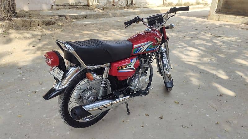 Honda 125 2023 6