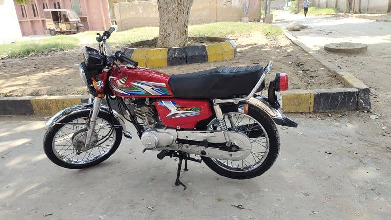 Honda 125 2023 10