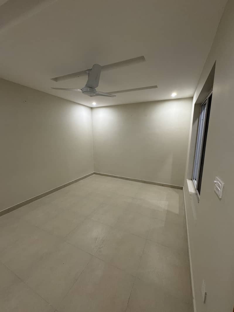 Reserve A Centrally Located House Of 7 Marla In Gulberg Residencia - Block F 42