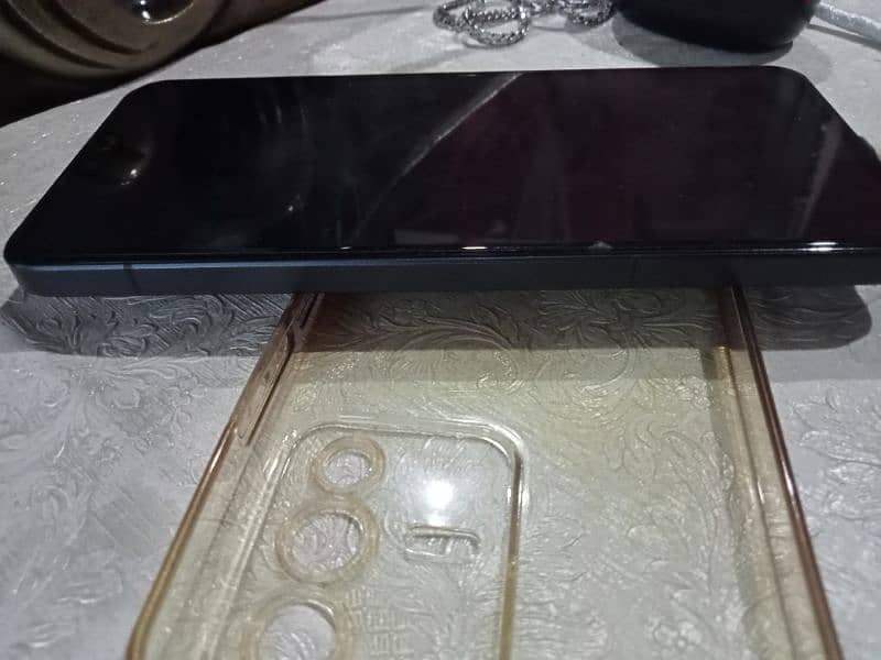 vivo v23/5g  03023552899 serious log rabta kry 1