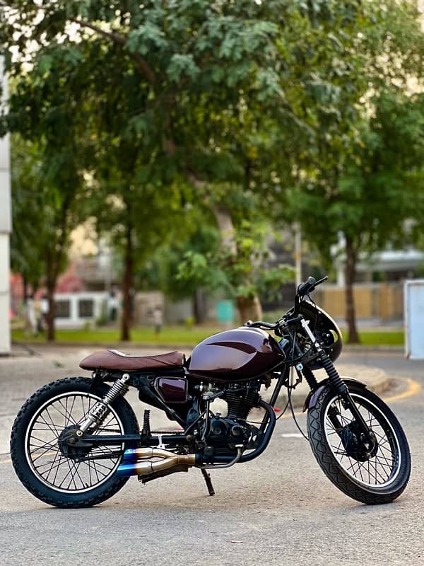 HONDA 125 CAFE RACER 0