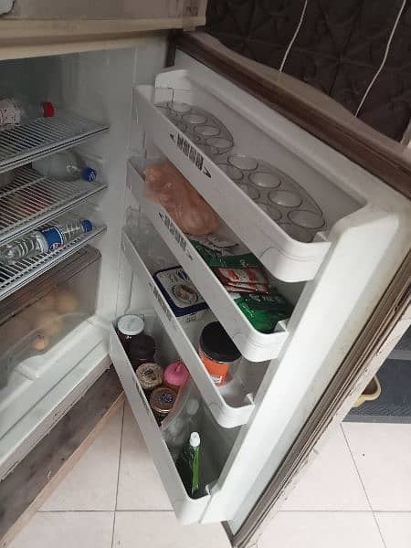 DAWLANCE Refrigerator 0