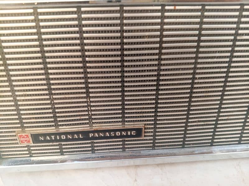 Radio National Panasonic 4 band MW SW1 SW2 SW3 1