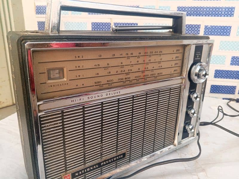 Radio National Panasonic 4 band MW SW1 SW2 SW3 9