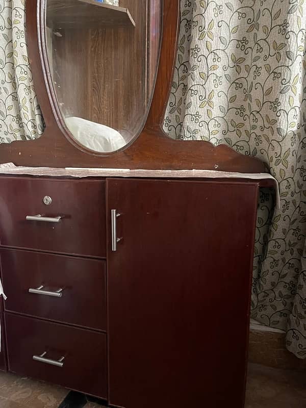 Dressing table 9