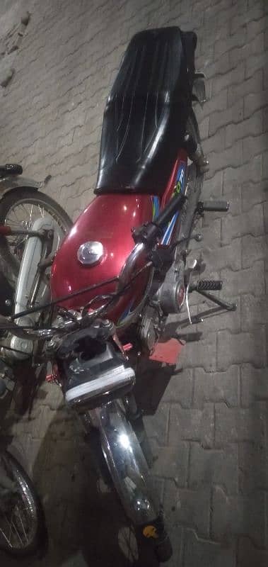 Honda CD 70. best engine condition with 60 km milage guaranteed 1